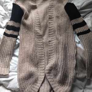 Tan cardigan with pockets